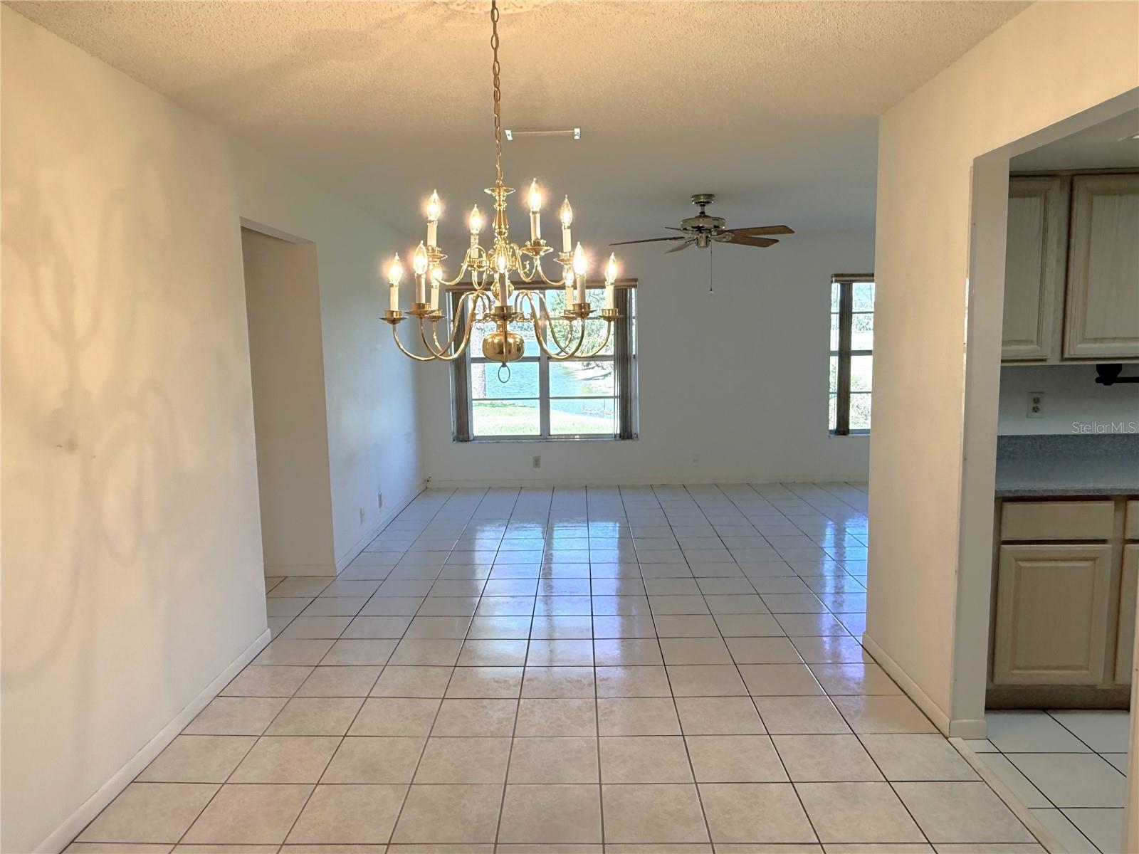Image 8 of 47 For 3455 Mainlands Boulevard S