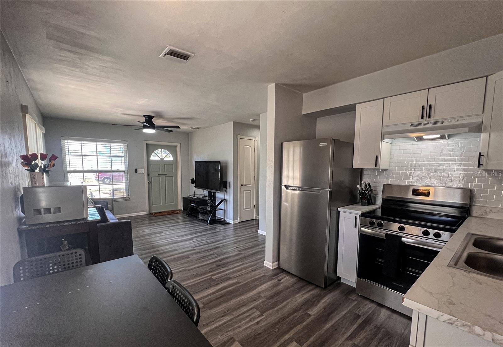 Image 12 of 18 For 772 71st Avenue N