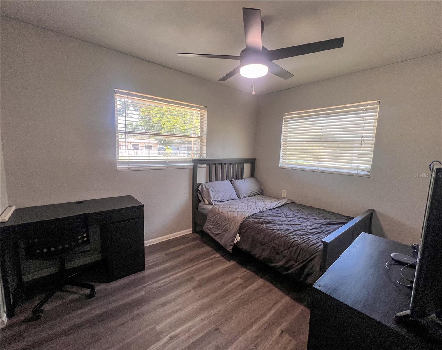 Image 9 of 18 For 772 71st Avenue N