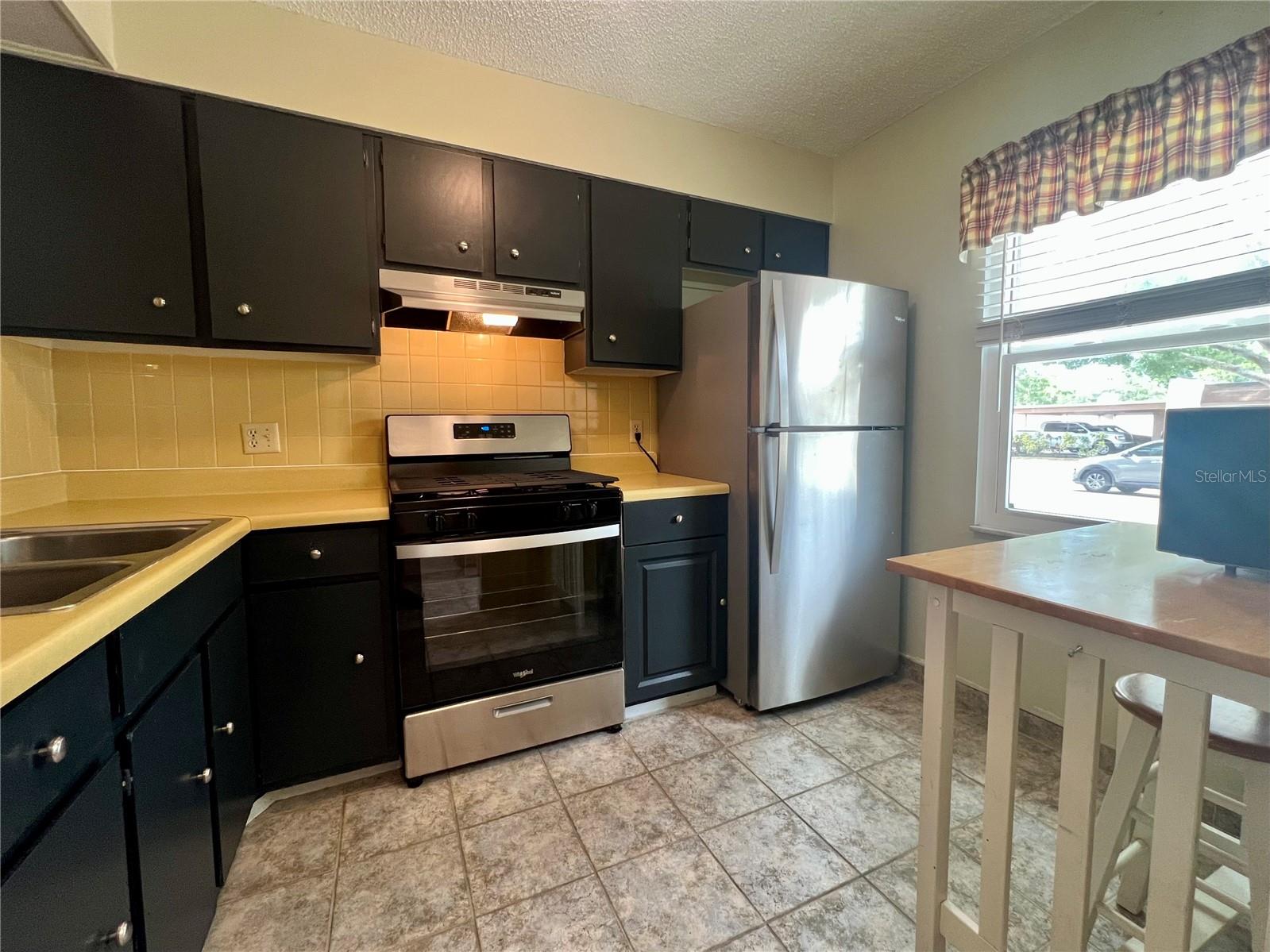 Image 2 of 20 For 2946 Feather Drive