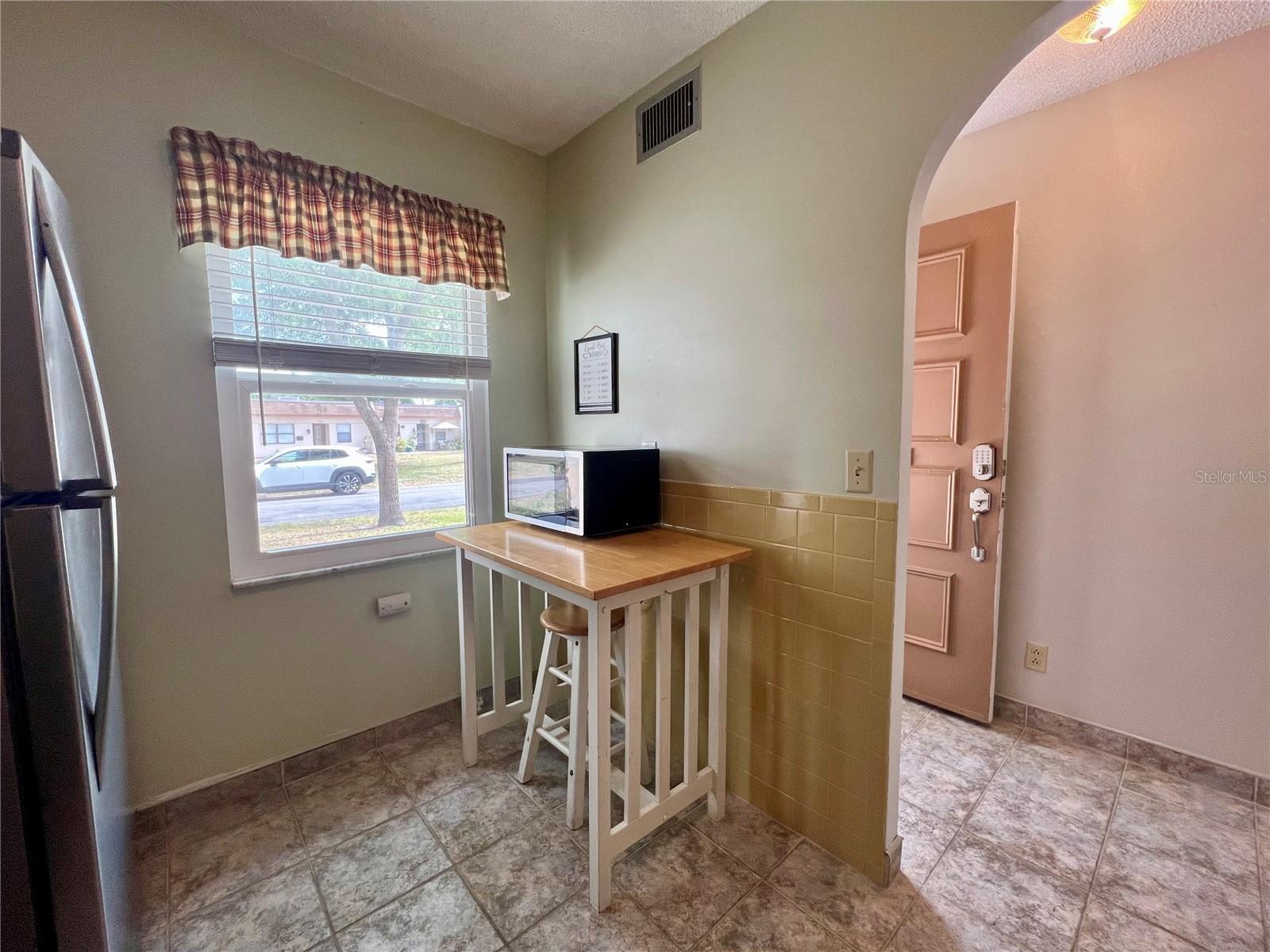 Image 4 of 20 For 2946 Feather Drive