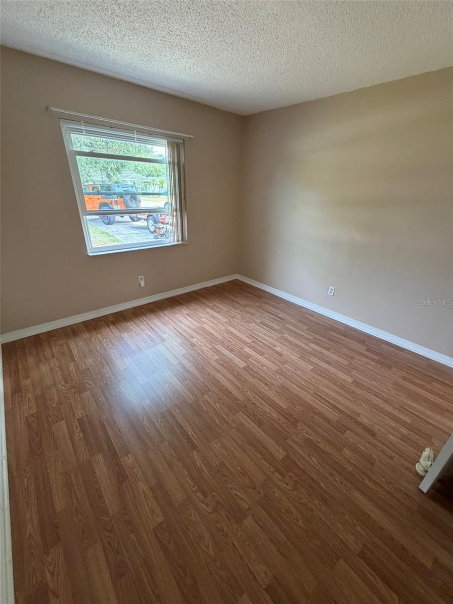 Image 14 of 24 For 5108 Lesher Court