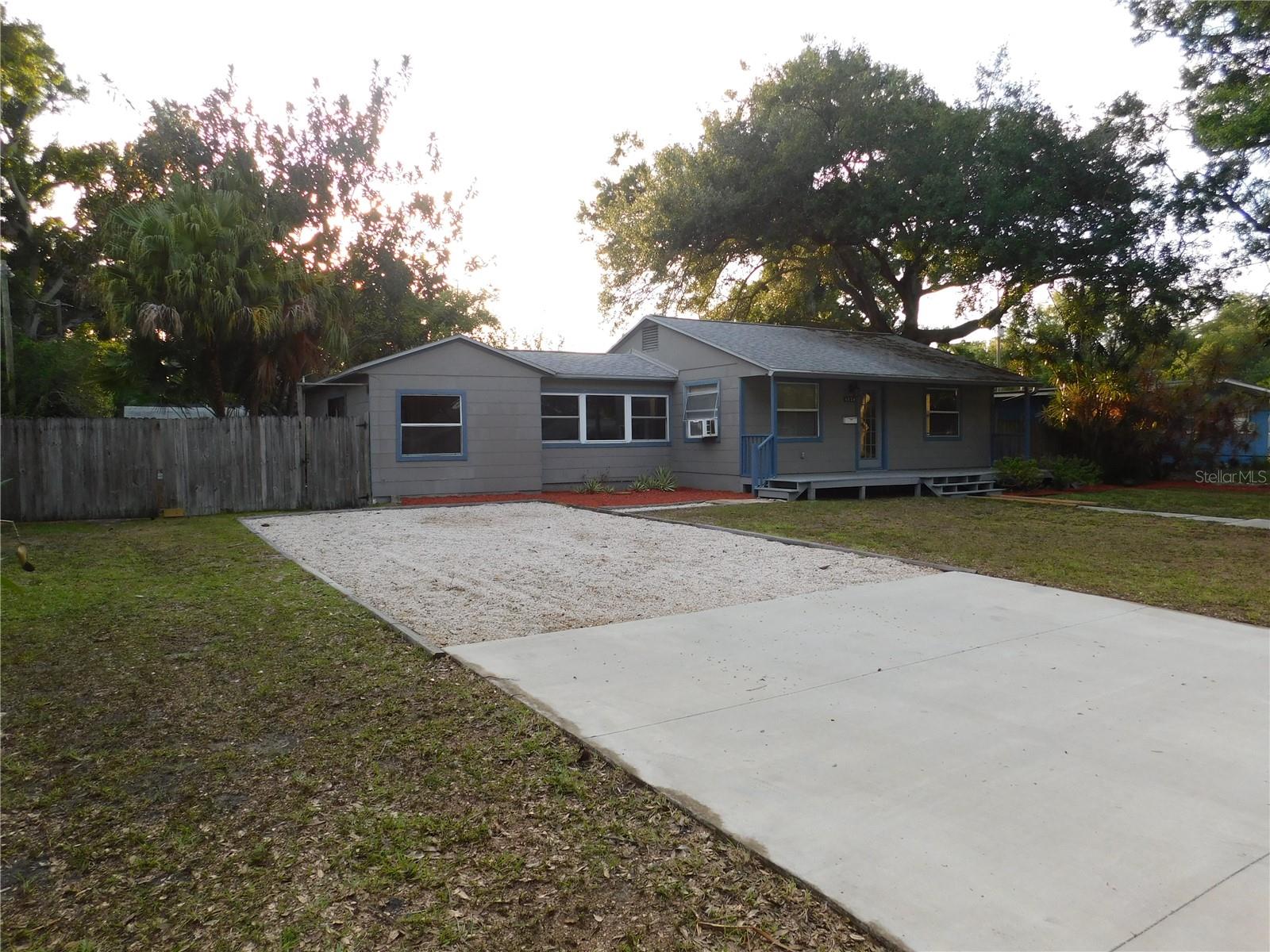 Image 3 of 25 For 4934 20th Street N