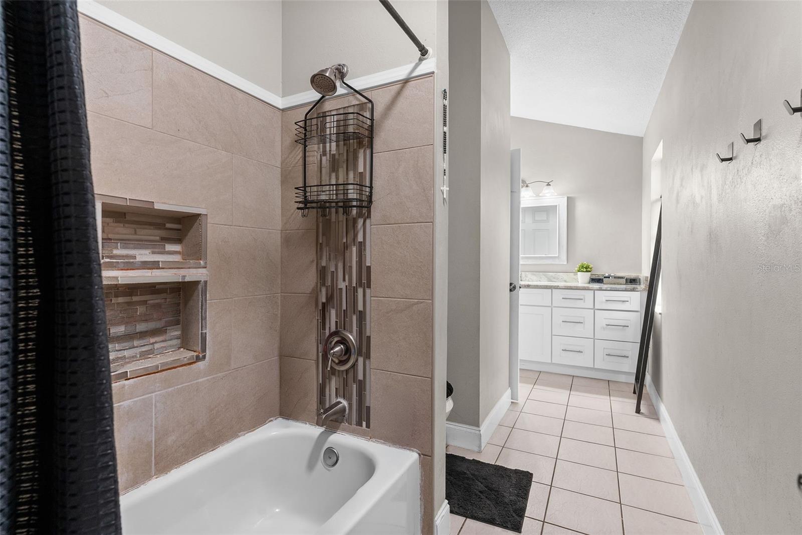 Image 15 of 19 For 12106 Shady Forest Drive