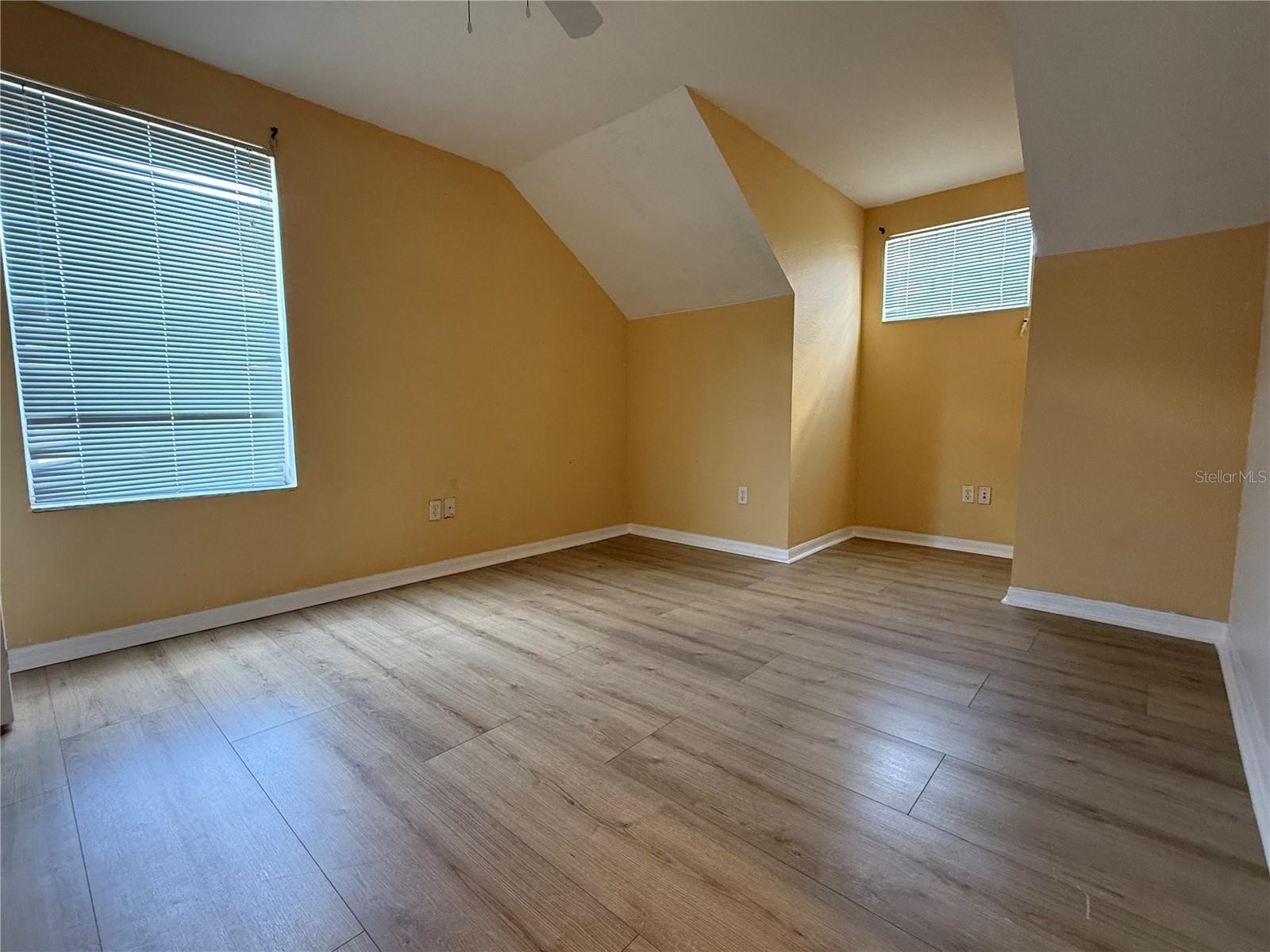 Image 8 of 17 For 5901 Wrenwater Drive