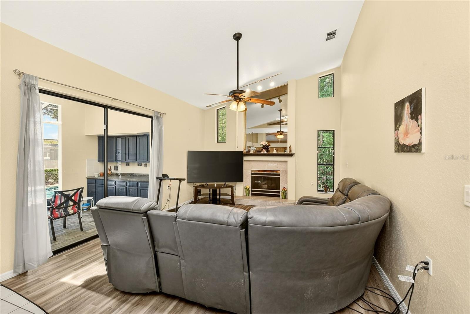 Image 20 of 55 For 9757 Hermosillo Drive