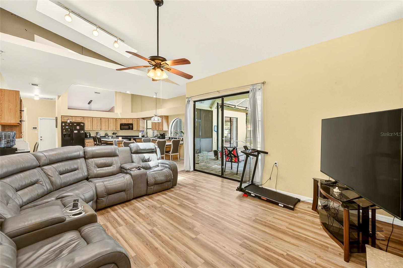 Image 22 of 55 For 9757 Hermosillo Drive