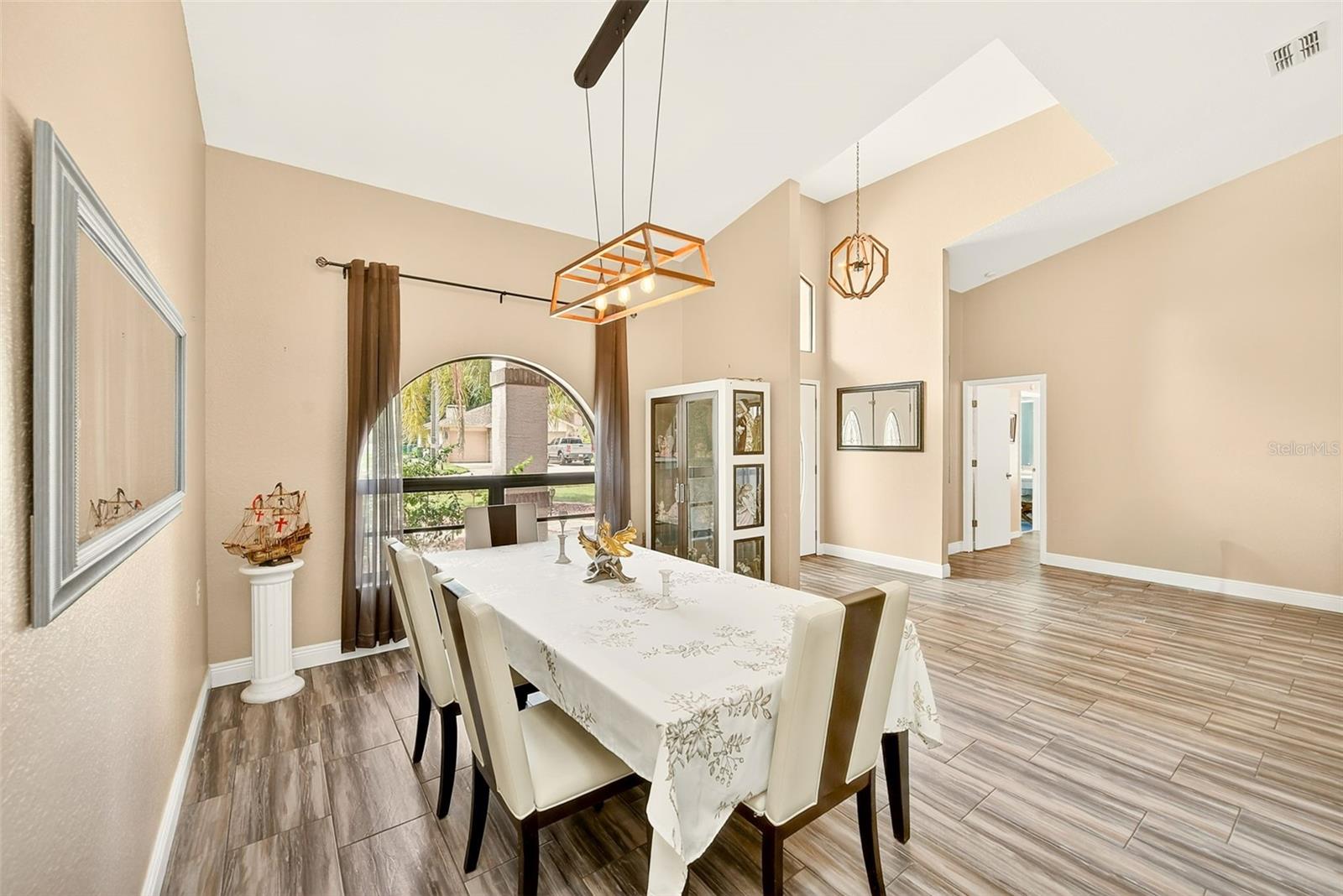 Image 8 of 55 For 9757 Hermosillo Drive