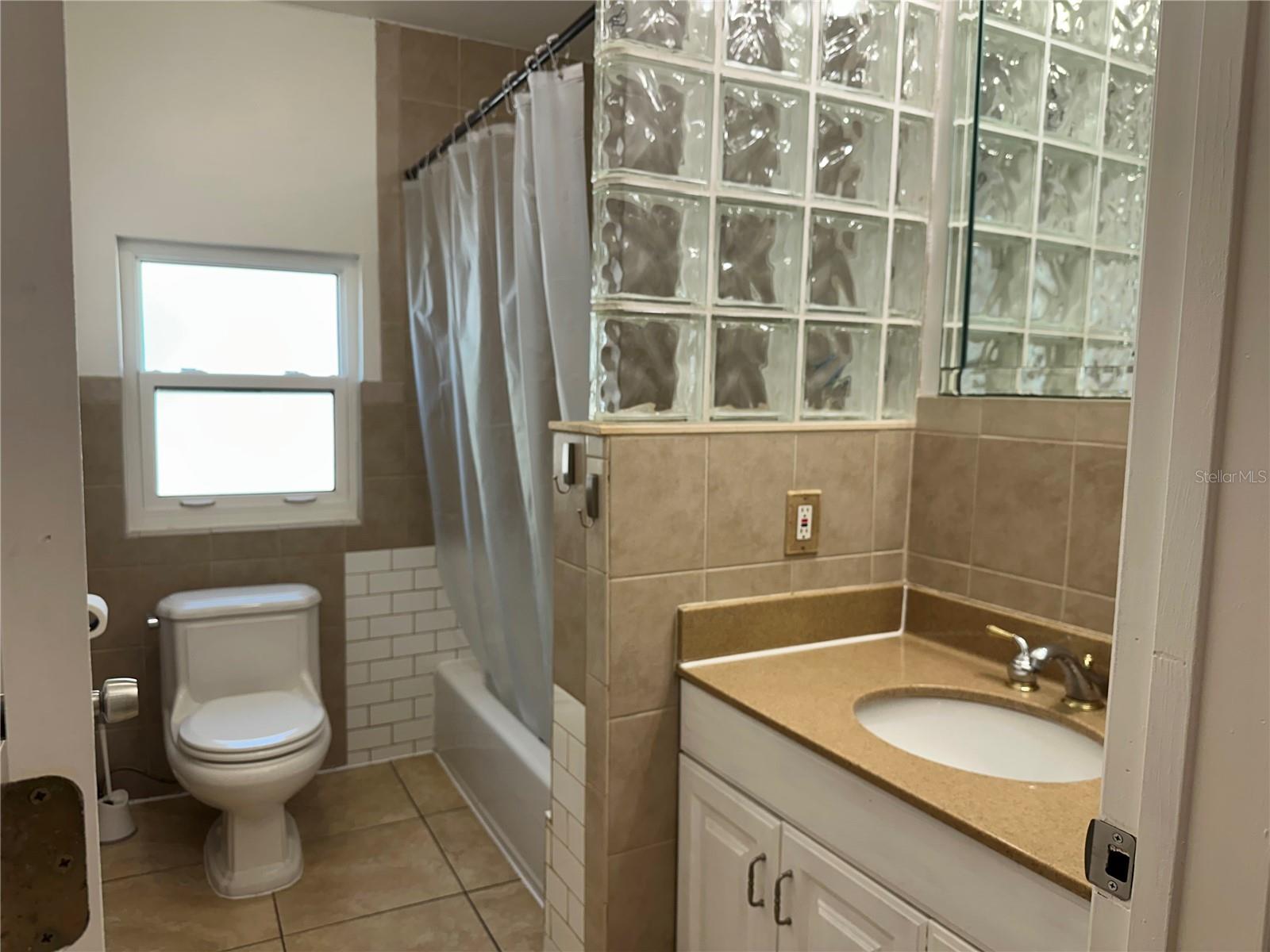 Image 12 of 26 For 3750 4th Avenue N