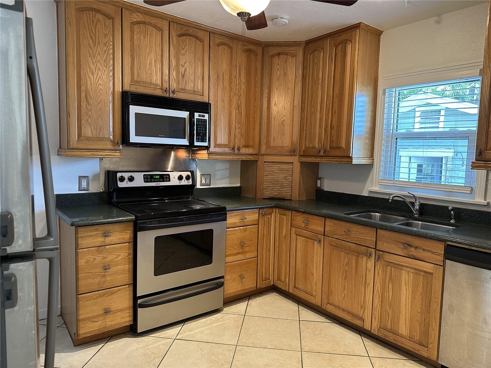 Image 21 of 26 For 3750 4th Avenue N