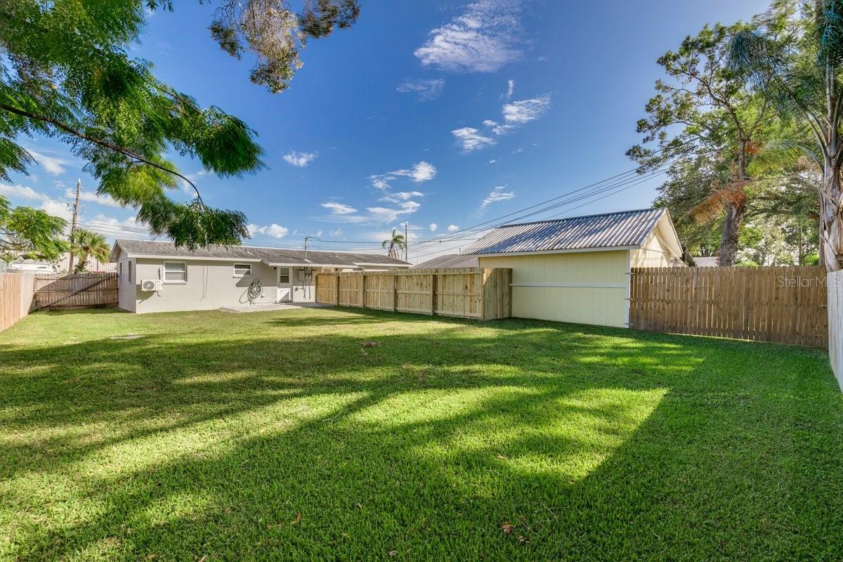Image 10 of 40 For 13496 Rena Drive