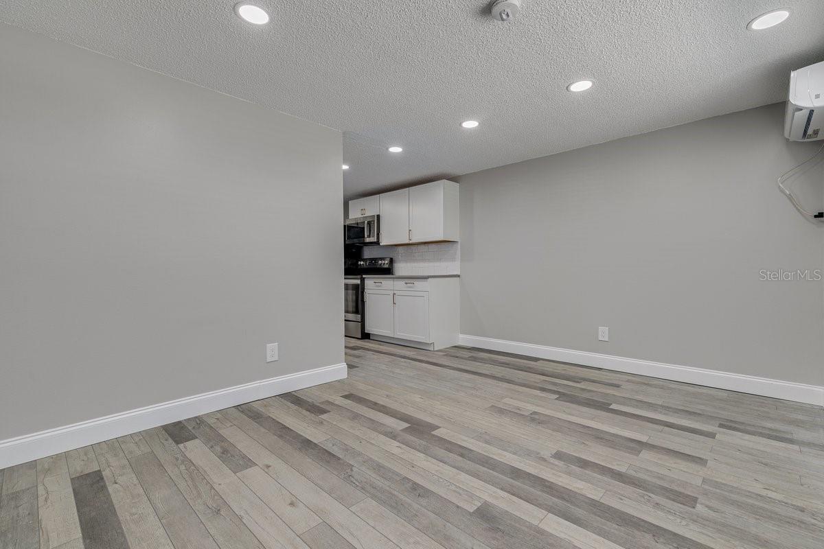 Image 11 of 40 For 13496 Rena Drive