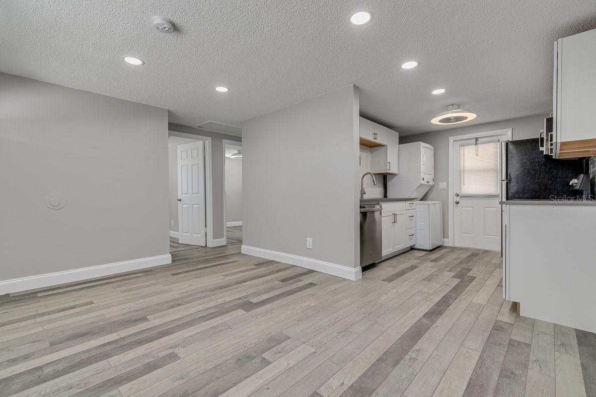 Image 13 of 40 For 13496 Rena Drive