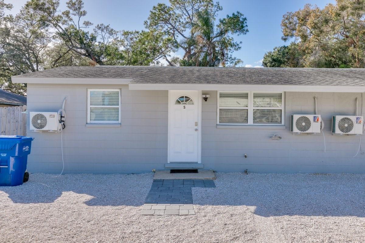 Image 4 of 40 For 13496 Rena Drive