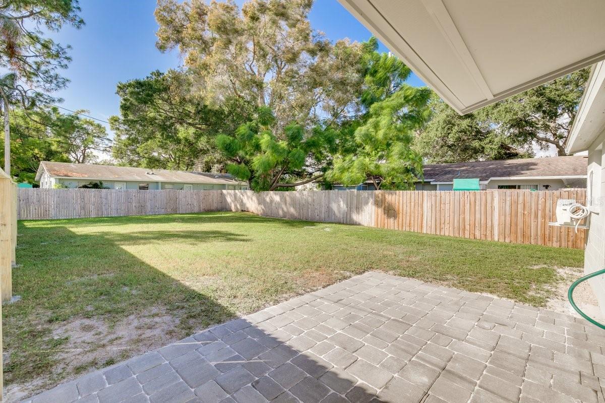 Image 8 of 40 For 13496 Rena Drive