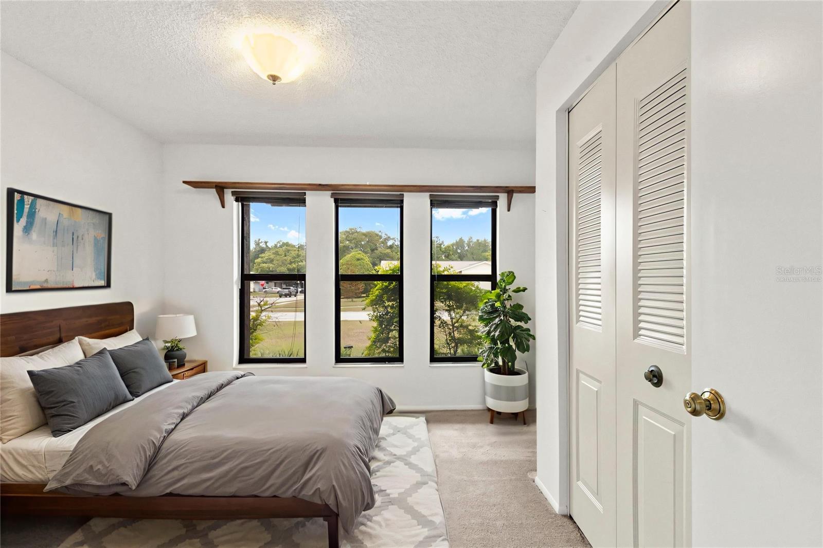 Image 12 of 42 For 1836 Craven Drive