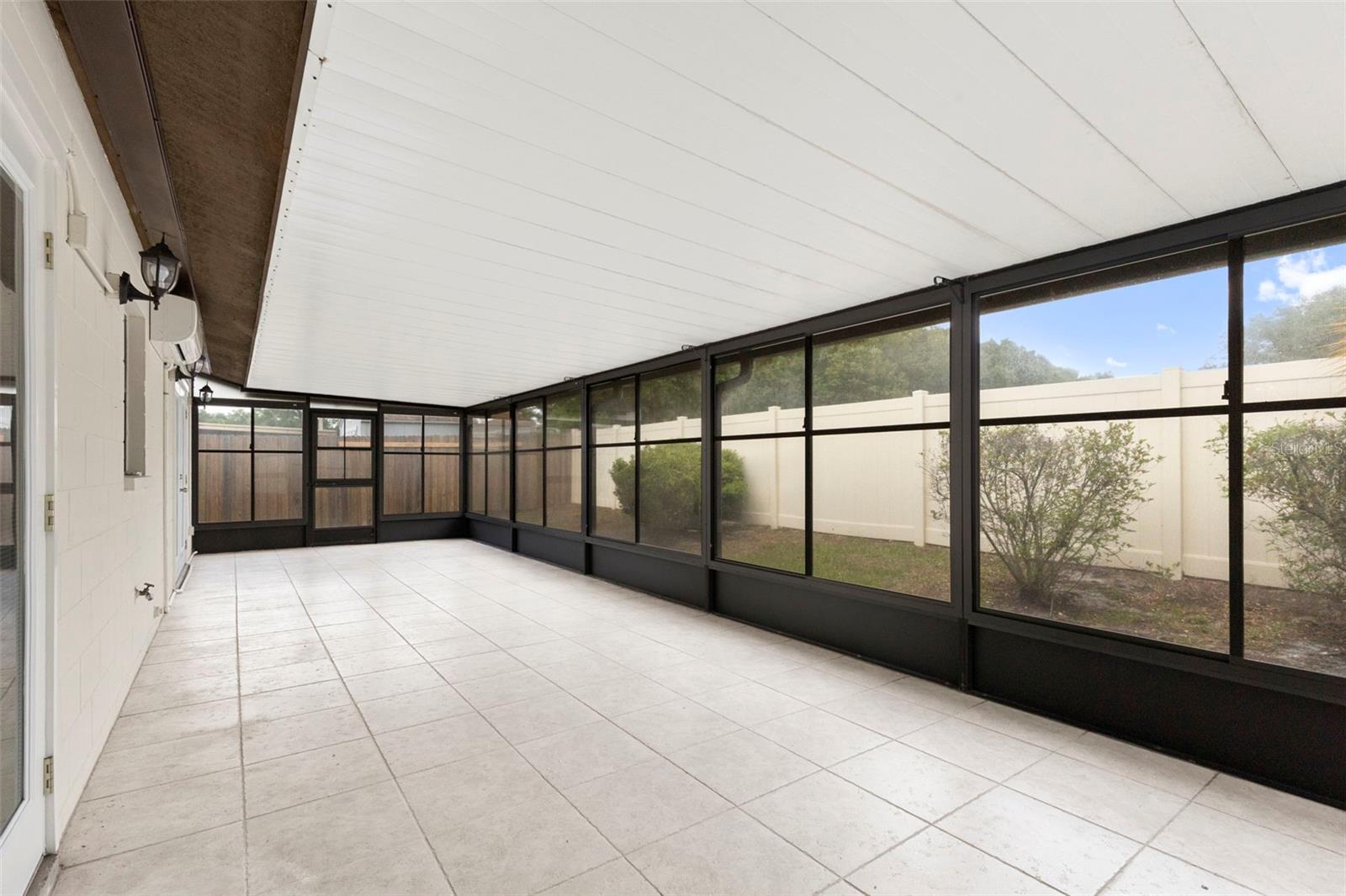 Image 21 of 42 For 1836 Craven Drive