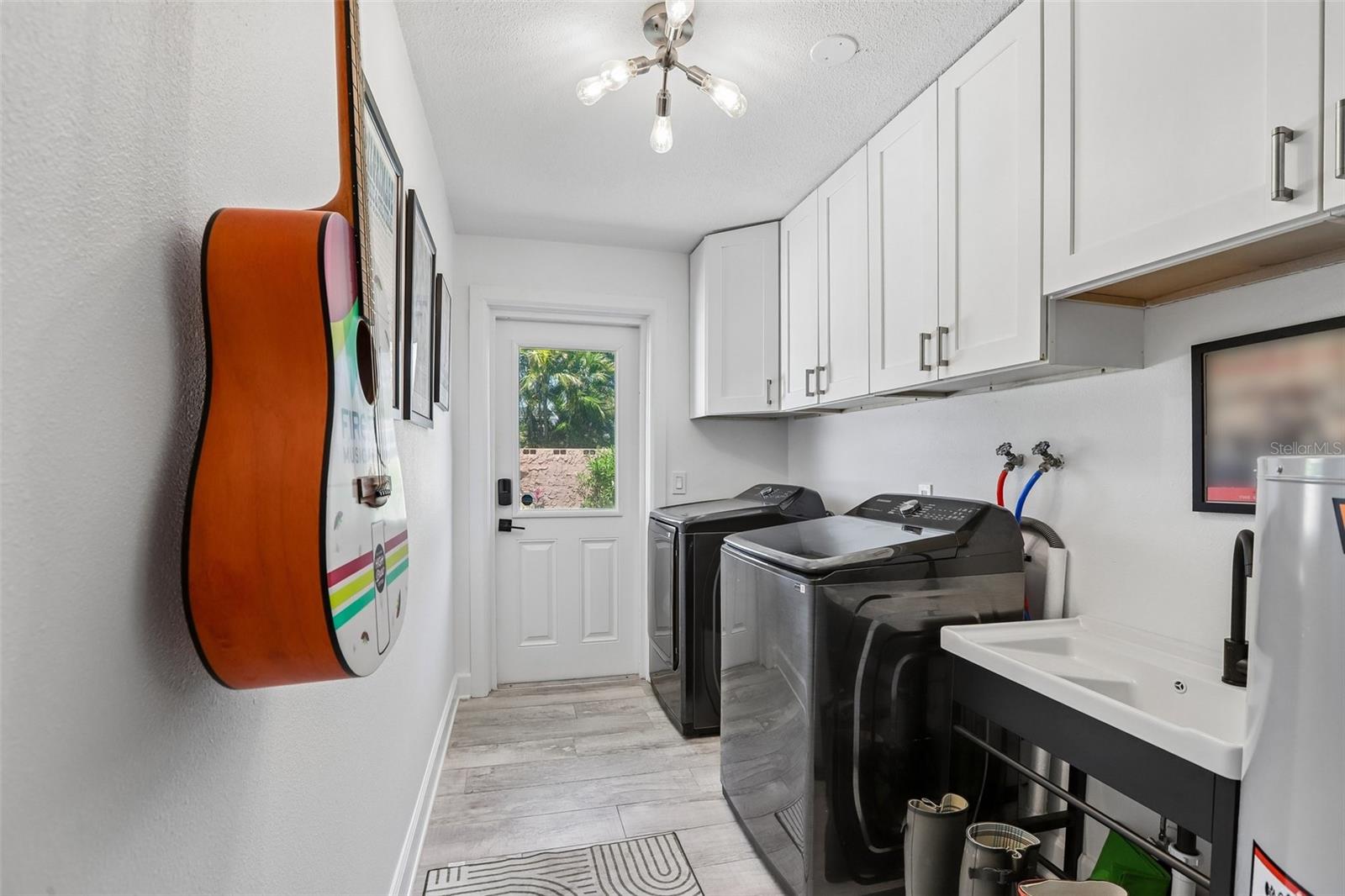 Image 40 of 63 For 3203 Hibiscus Drive W
