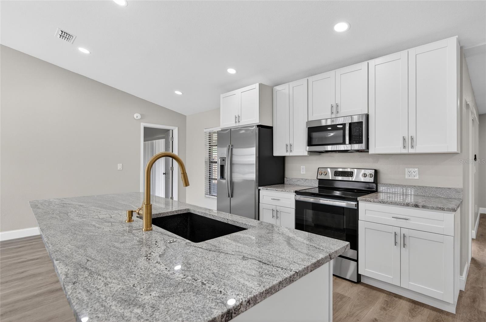 Image 11 of 56 For 1510 Kestrel Way