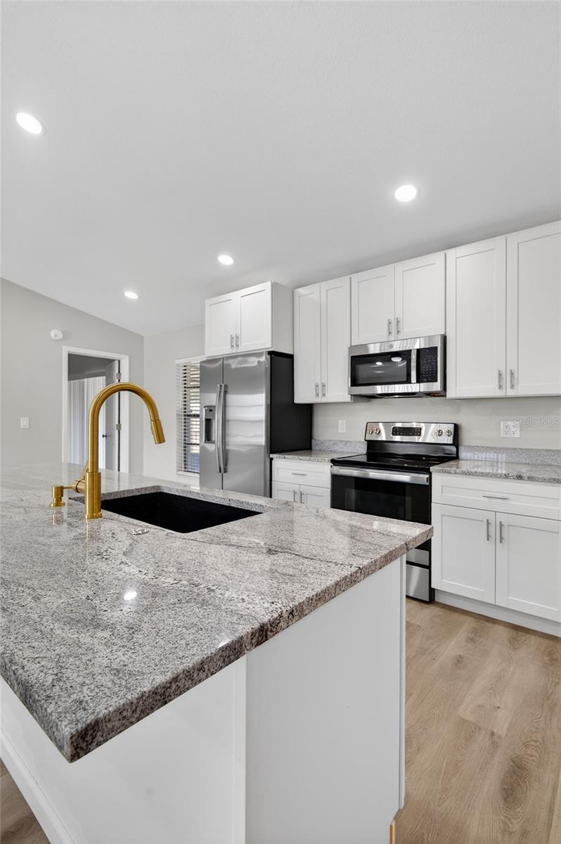 Image 14 of 56 For 1510 Kestrel Way