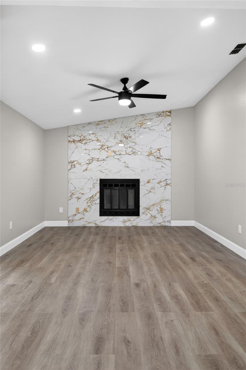 Image 33 of 56 For 1510 Kestrel Way