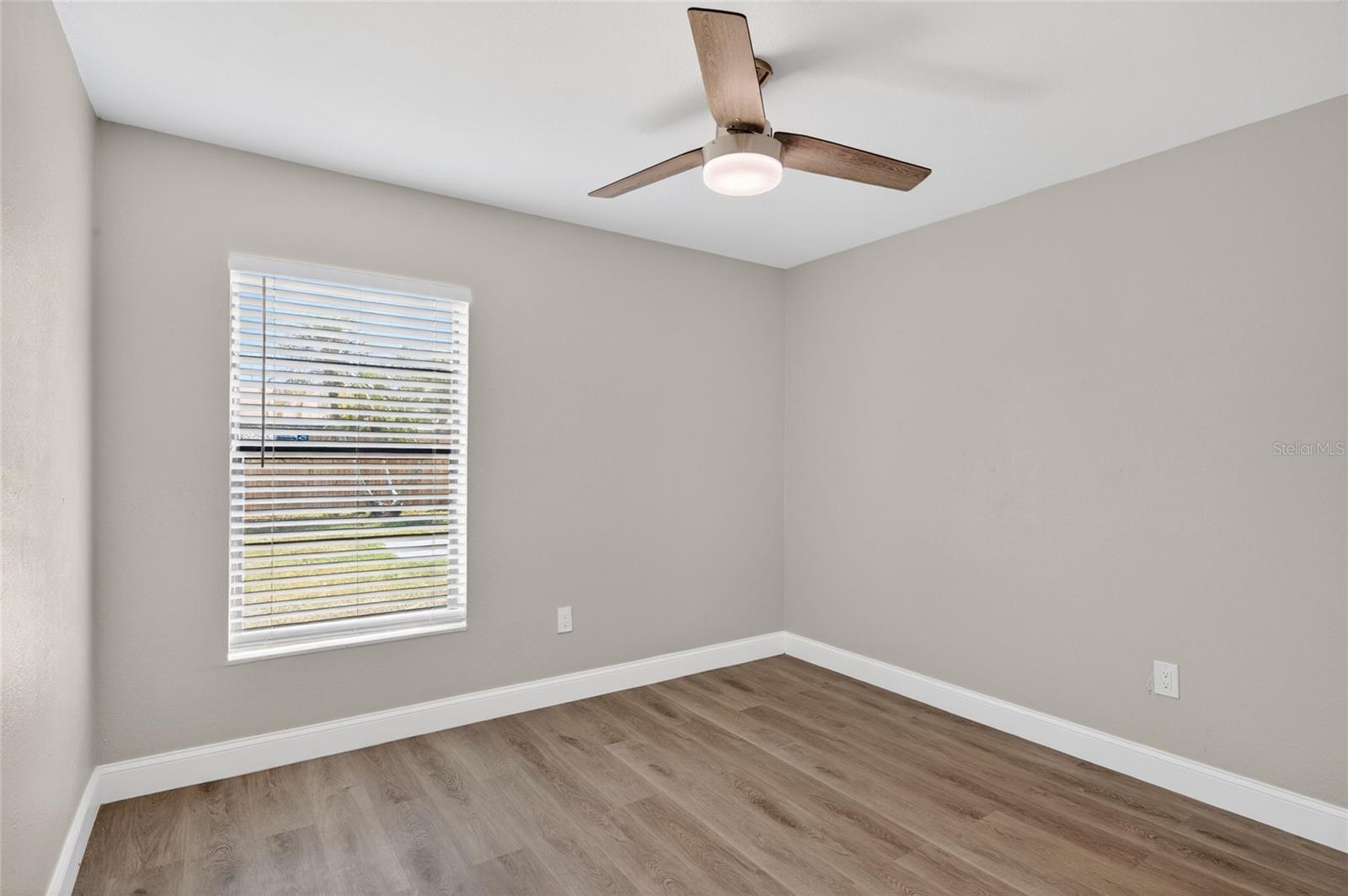 Image 35 of 56 For 1510 Kestrel Way