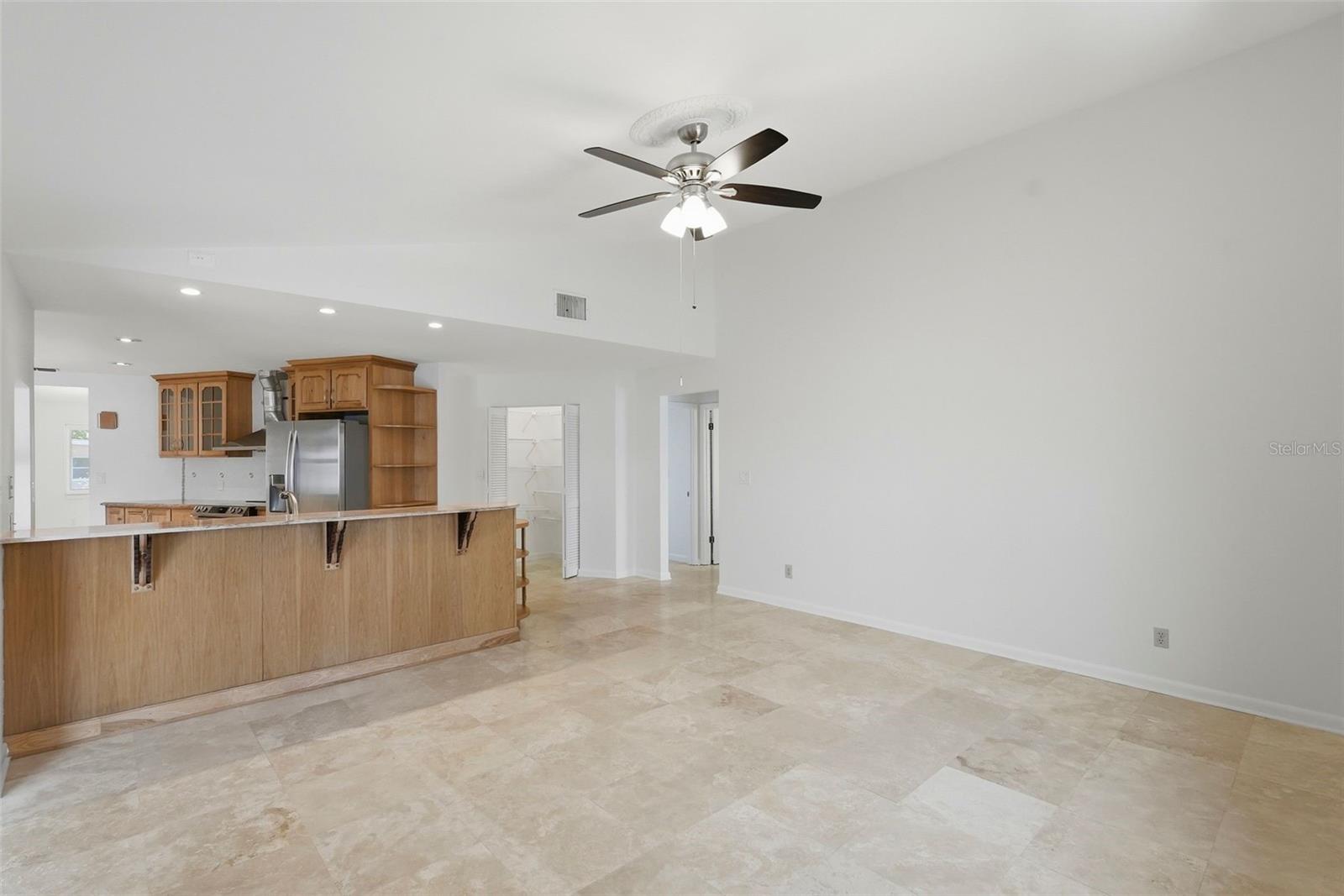 Image 18 of 45 For 2300 Shore Drive Se