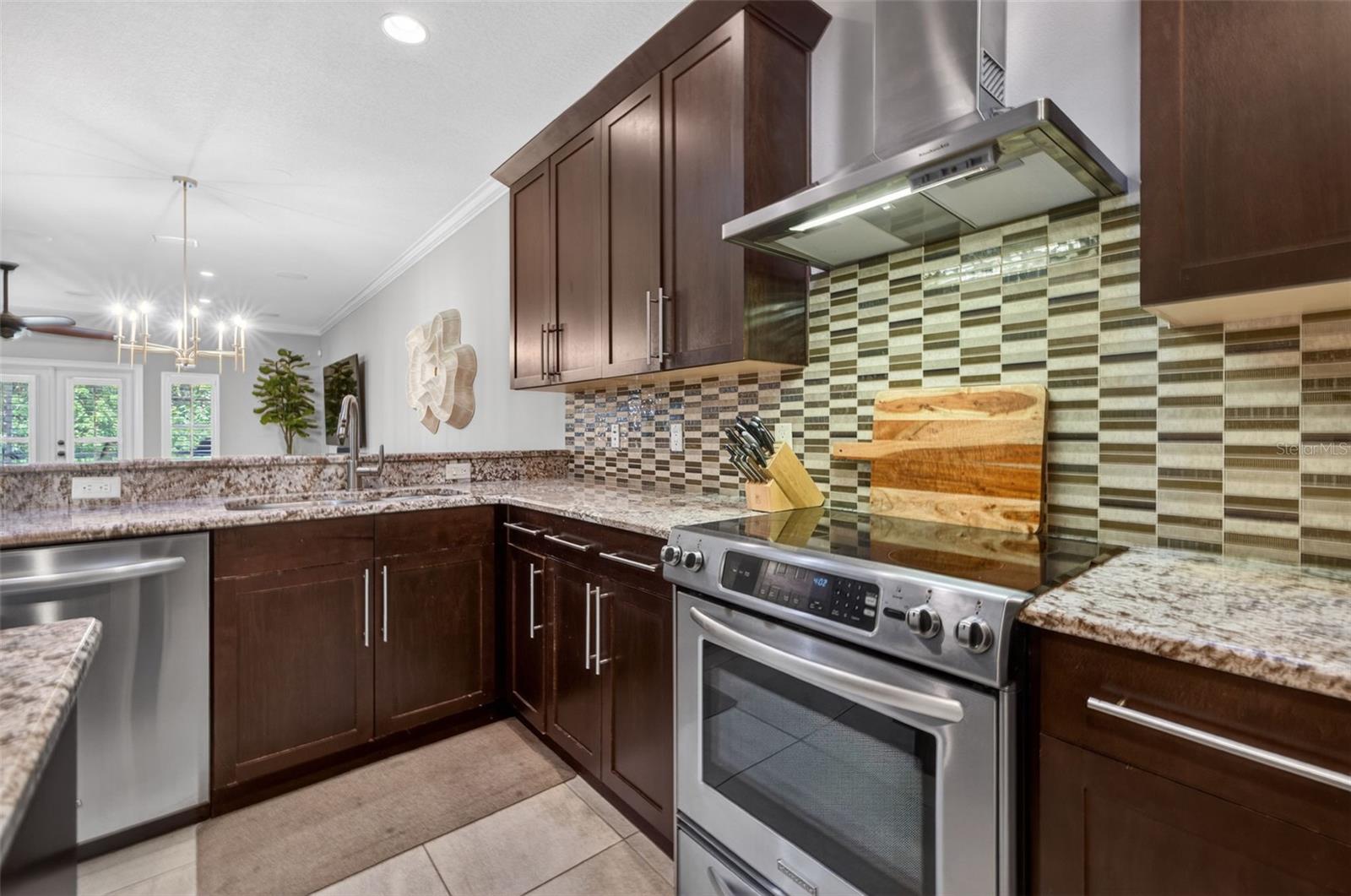 Image 15 of 44 For 252 Valencia Circle