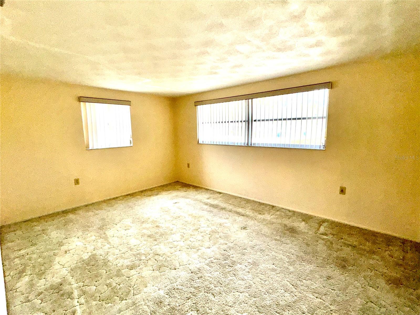 Image 22 of 27 For 2826 Raven Drive