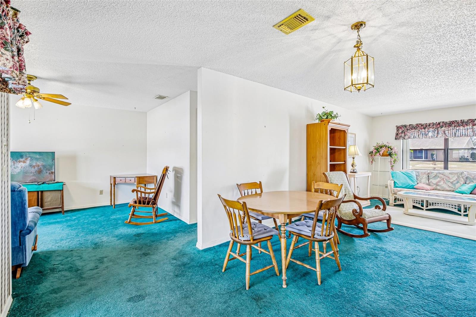 Image 11 of 57 For 647 Fort Duquesna Drive