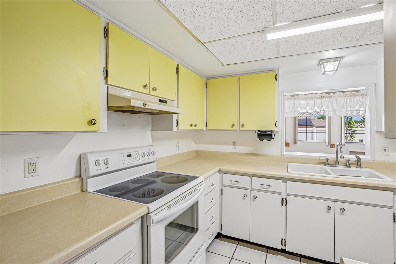 Image 16 of 57 For 647 Fort Duquesna Drive