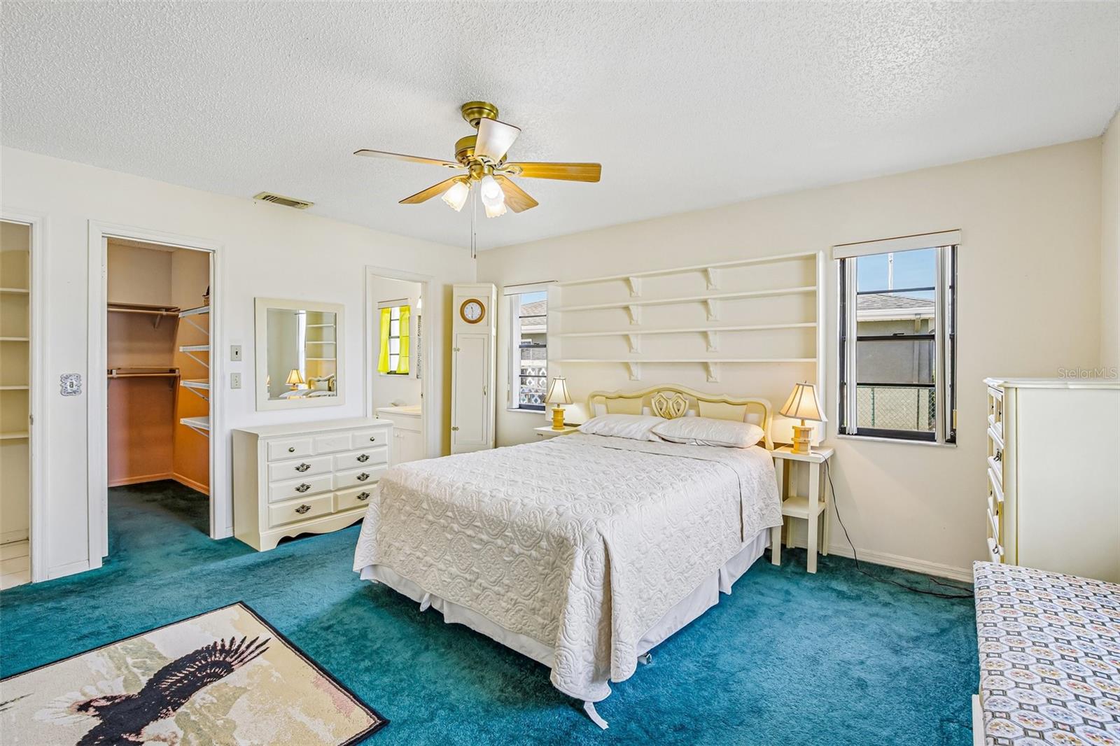 Image 21 of 57 For 647 Fort Duquesna Drive