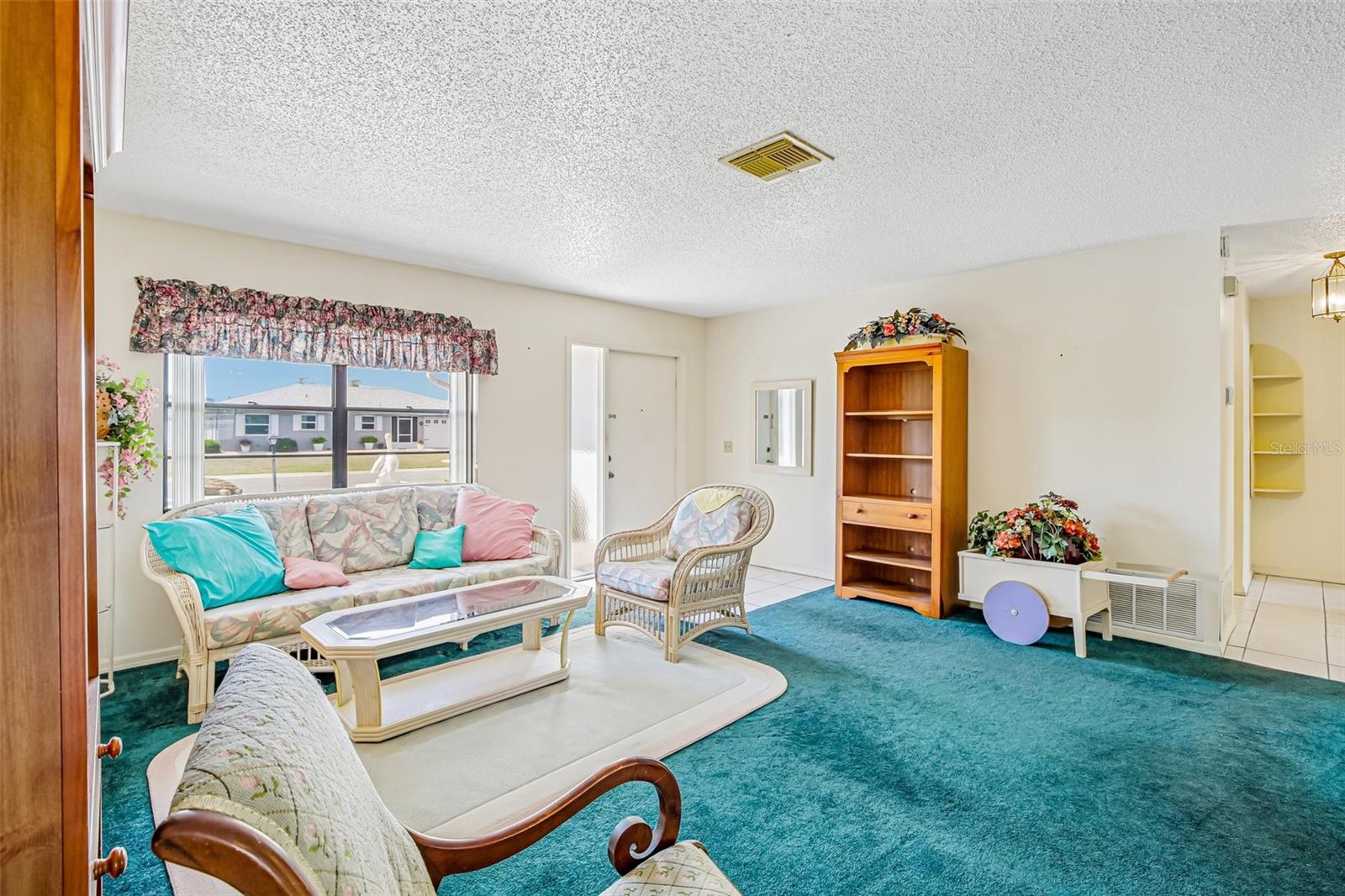 Image 6 of 57 For 647 Fort Duquesna Drive