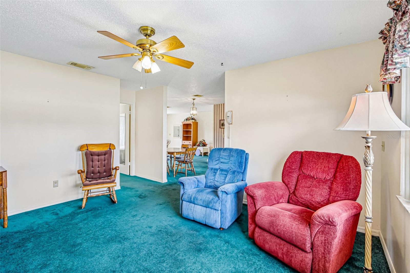 Image 8 of 57 For 647 Fort Duquesna Drive