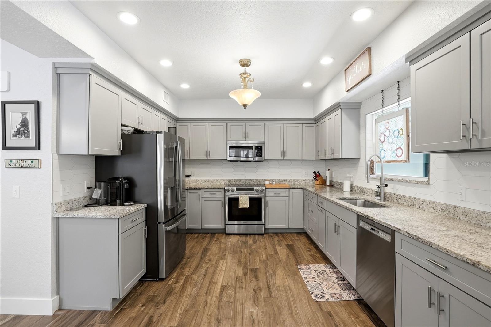 Image 13 of 55 For 140 13th Avenue Ne