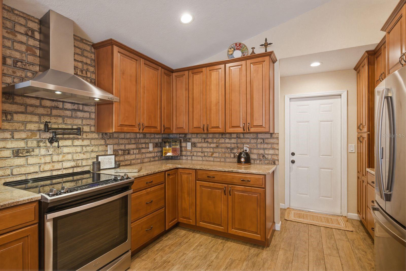 Image 13 of 47 For 3228 Bentley Drive