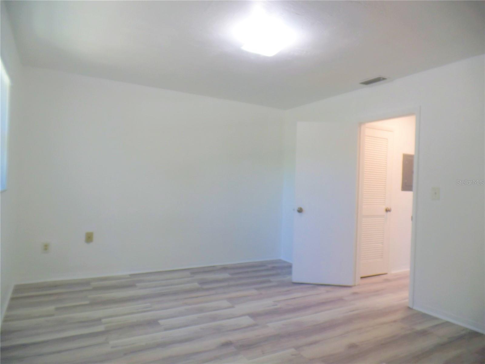 Image 9 of 17 For 1240 70th Street N 9