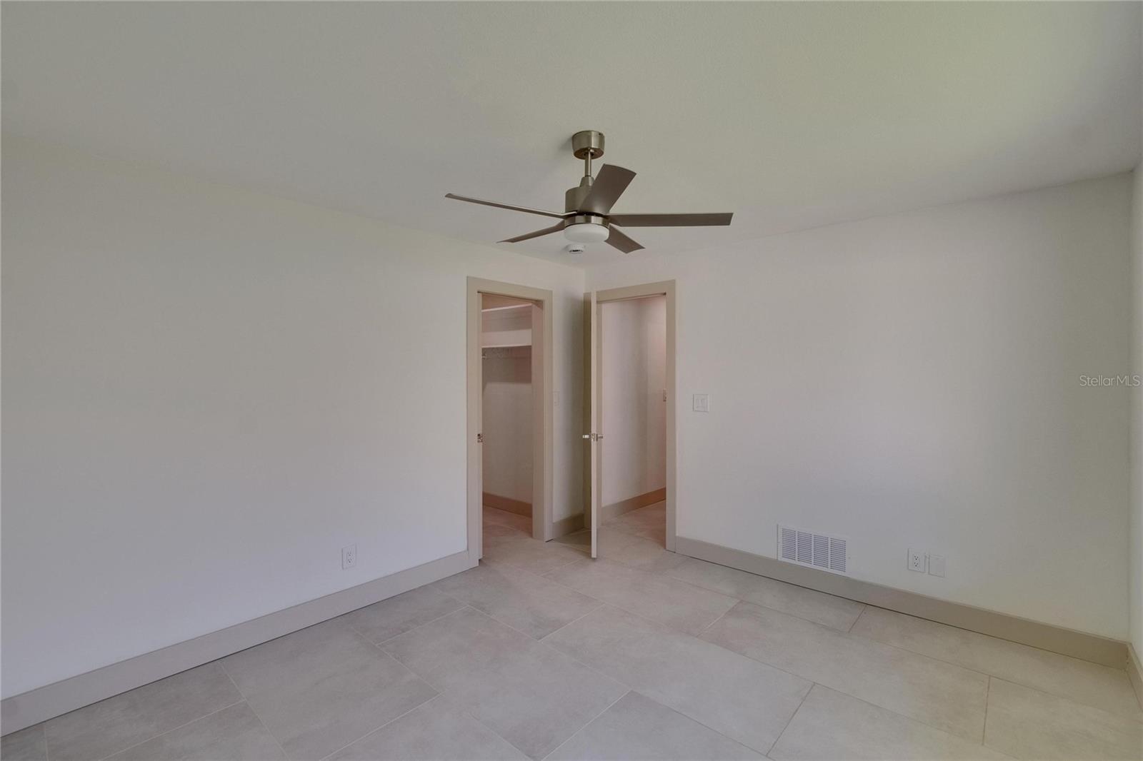 Image 45 of 87 For 1492 Sea Gull Drive S