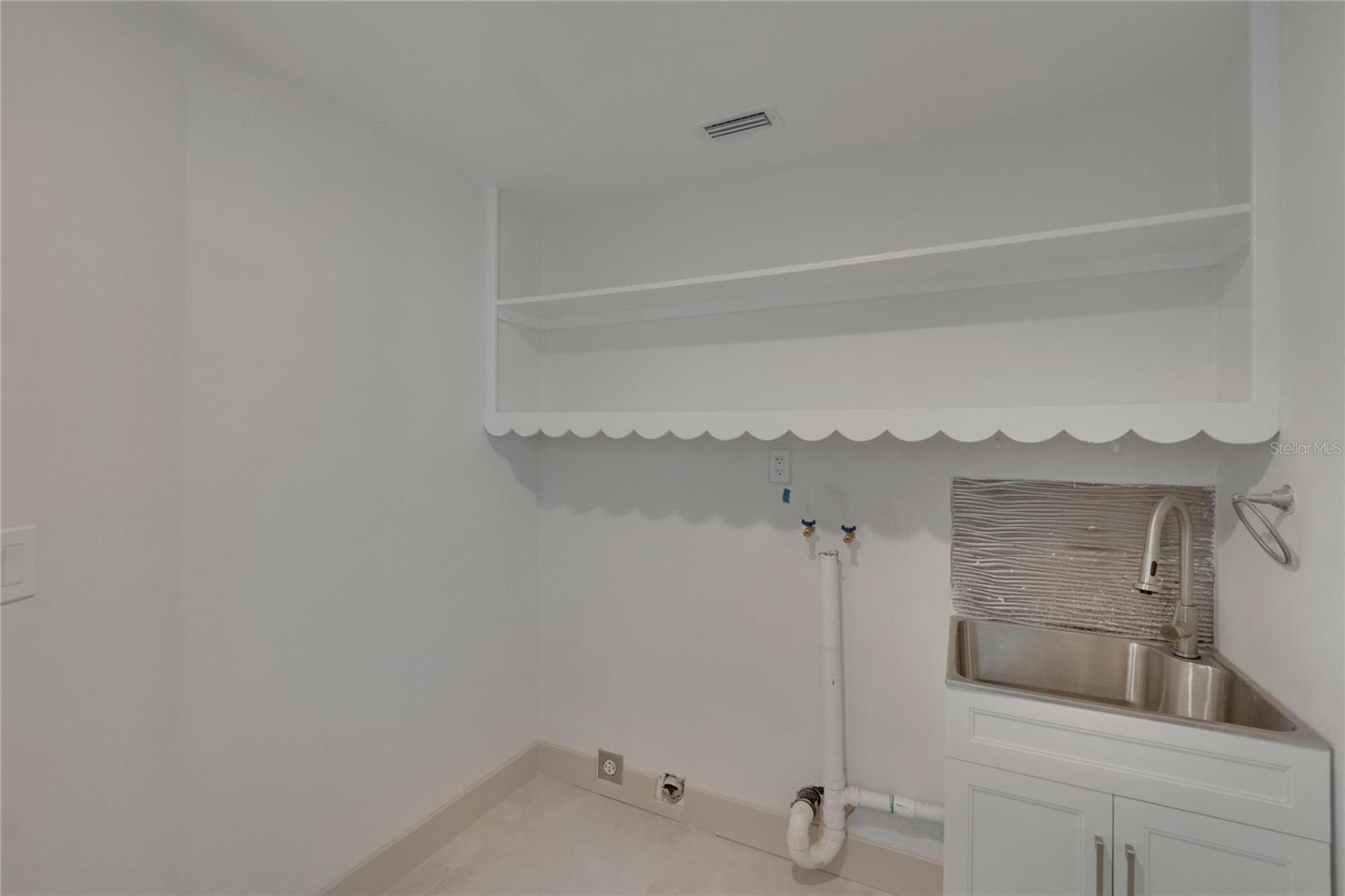 Image 49 of 87 For 1492 Sea Gull Drive S