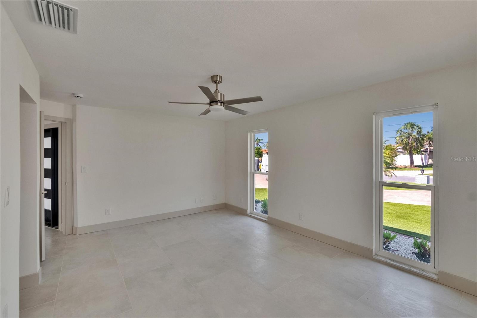 Image 6 of 87 For 1492 Sea Gull Drive S