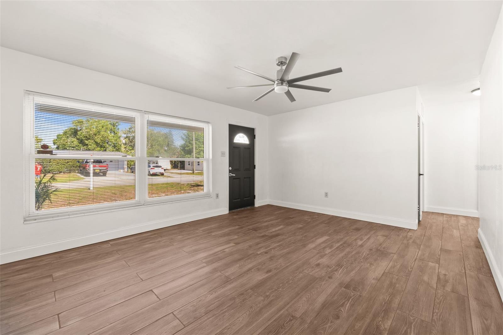 Image 3 of 24 For 8141 42nd Street N