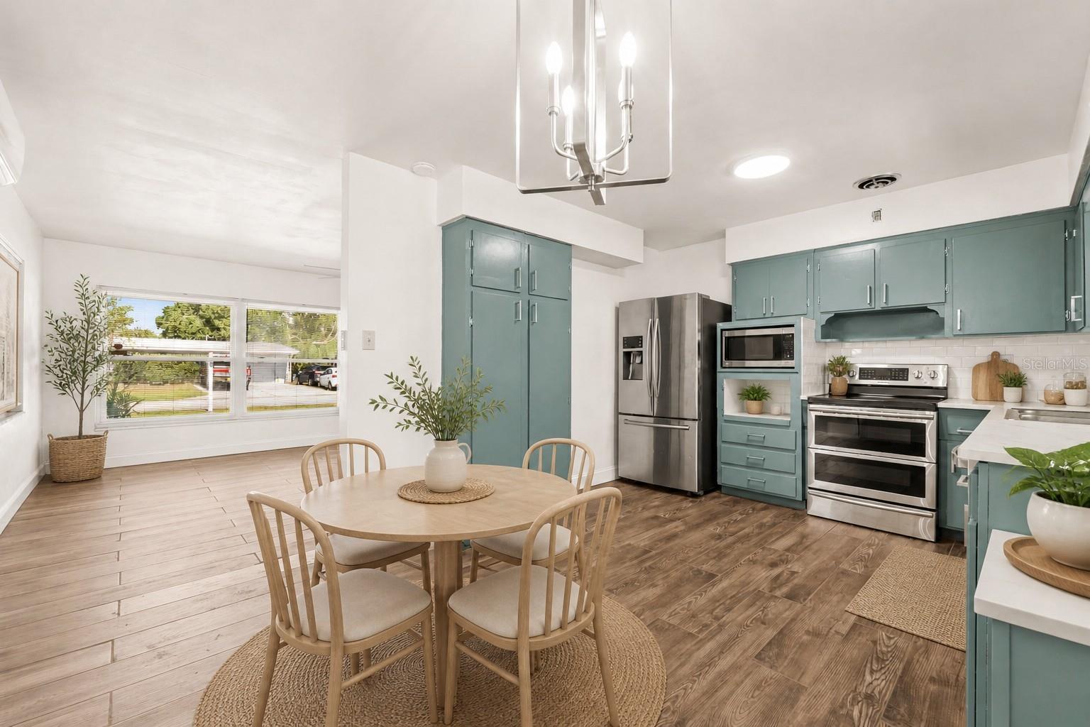 Image 7 of 24 For 8141 42nd Street N