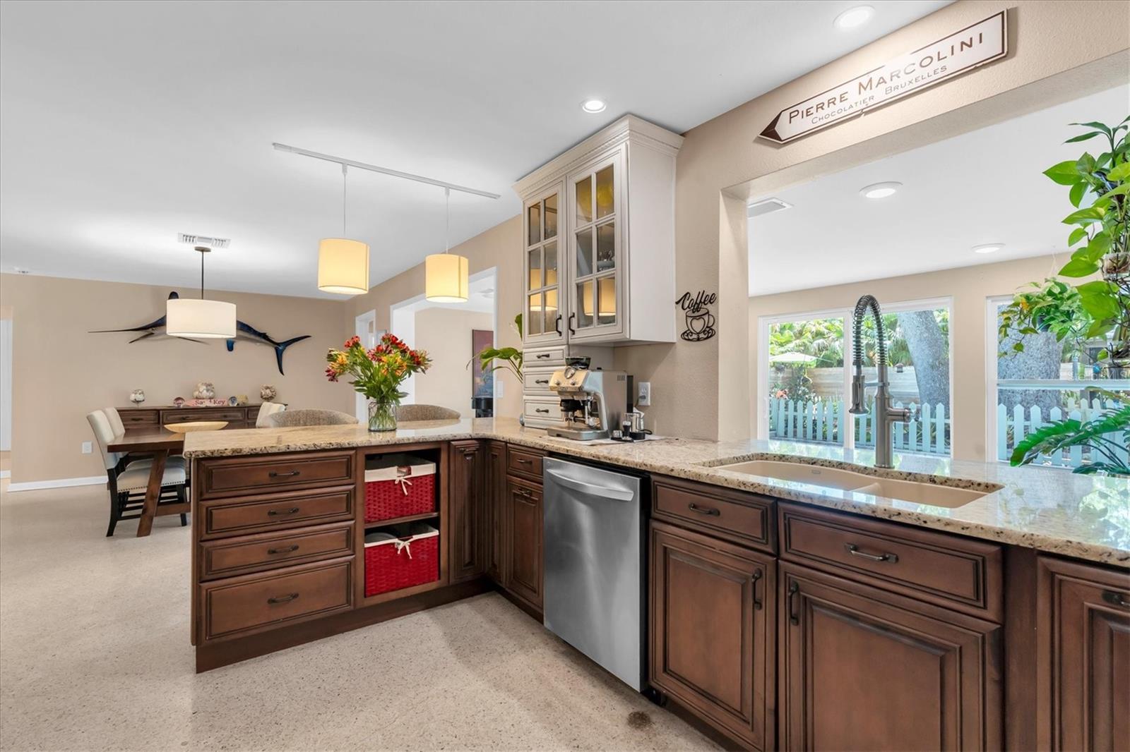 Image 13 of 47 For 1243 Brookside Drive