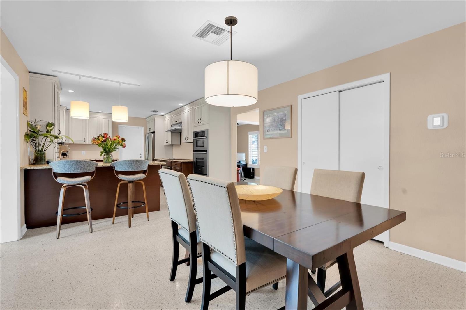 Image 16 of 47 For 1243 Brookside Drive