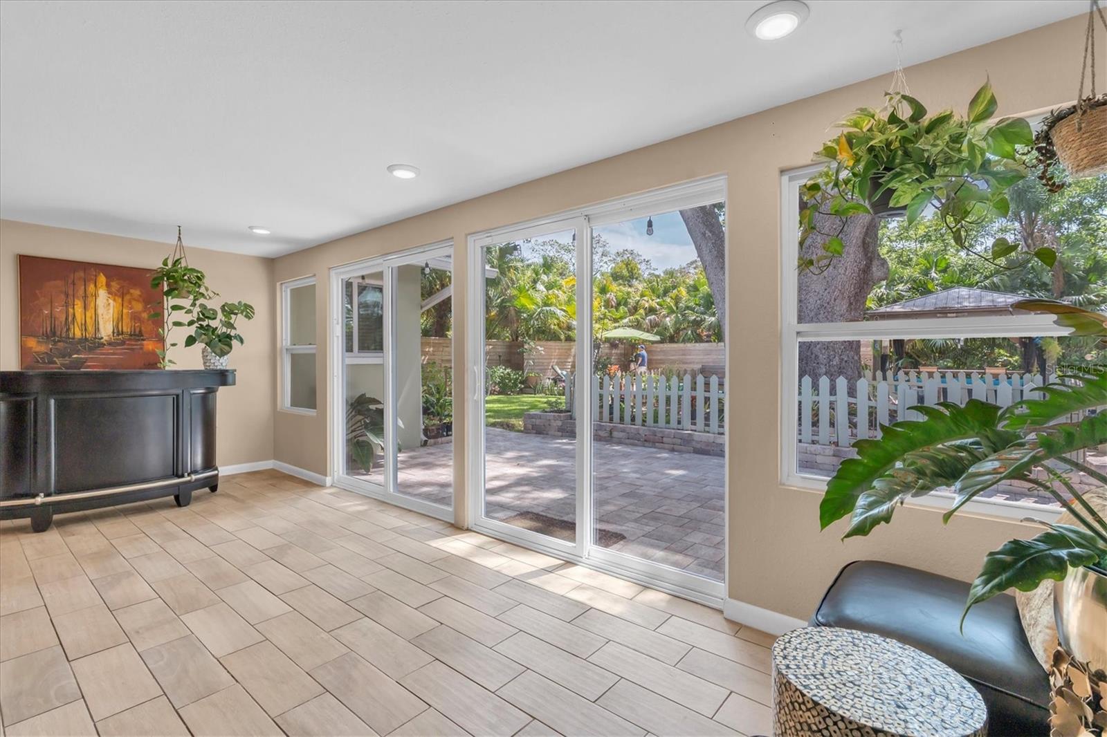 Image 18 of 47 For 1243 Brookside Drive