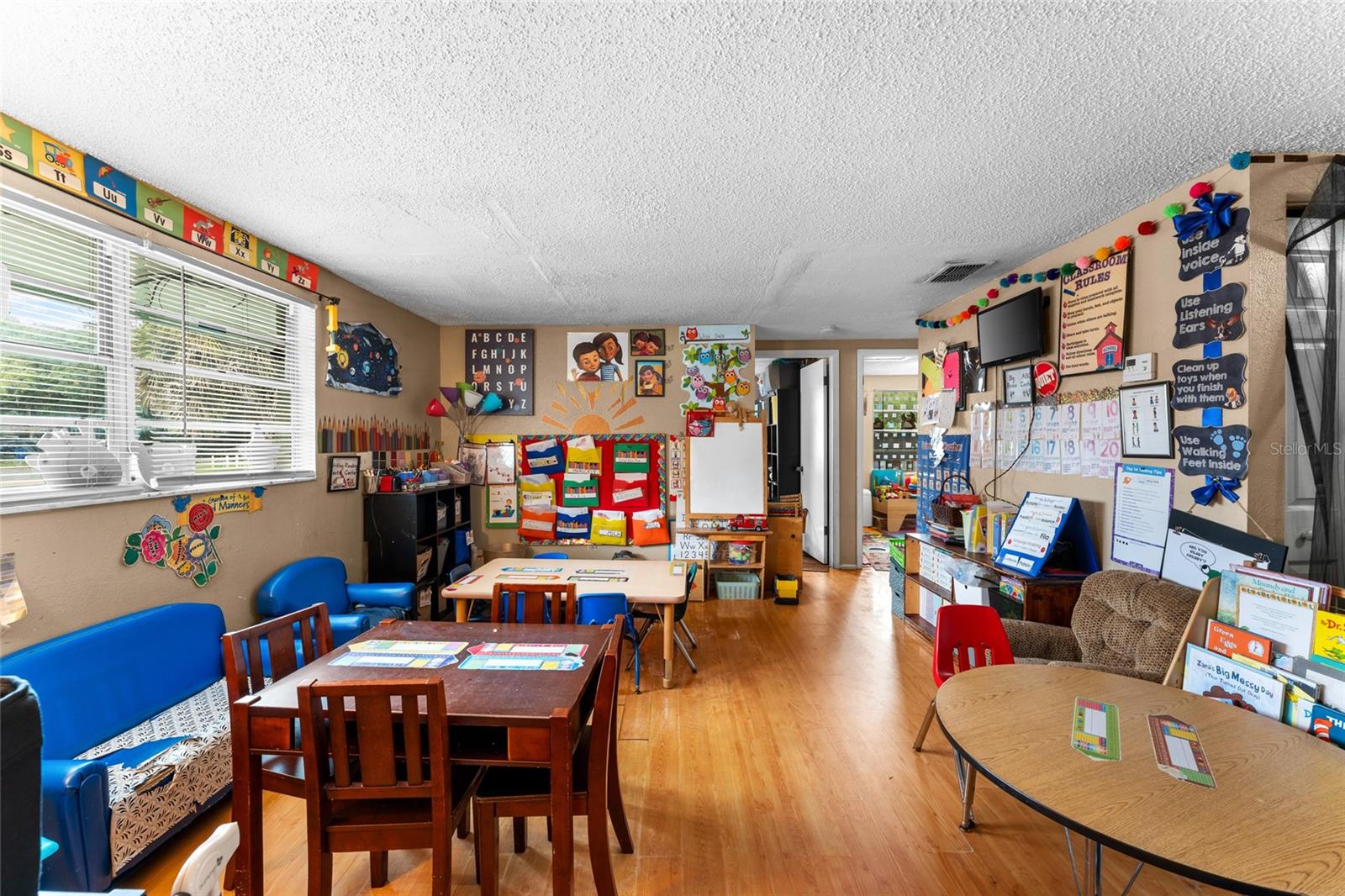 Image 12 of 49 For 14009 20th Street
