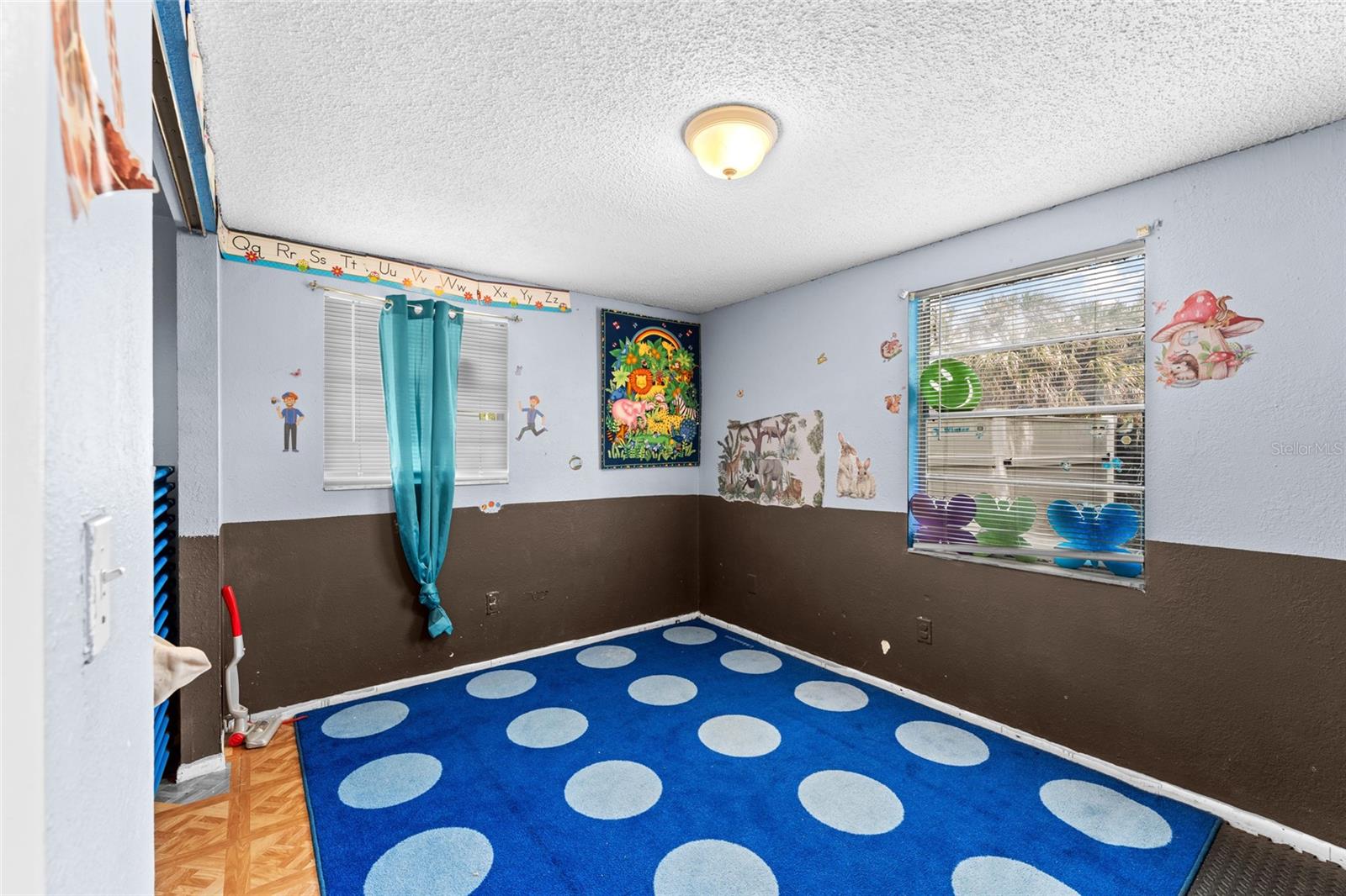 Image 18 of 49 For 14009 20th Street
