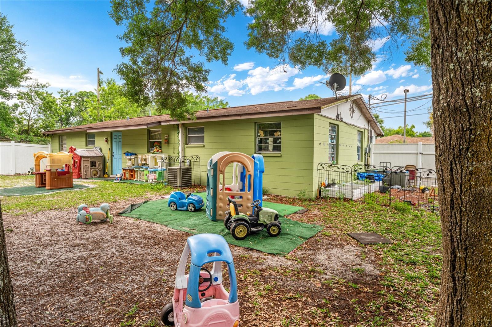 Image 32 of 49 For 14009 20th Street