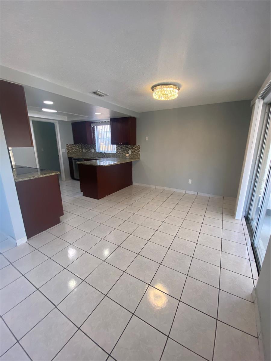 Image 5 of 14 For 12703 Alida Place