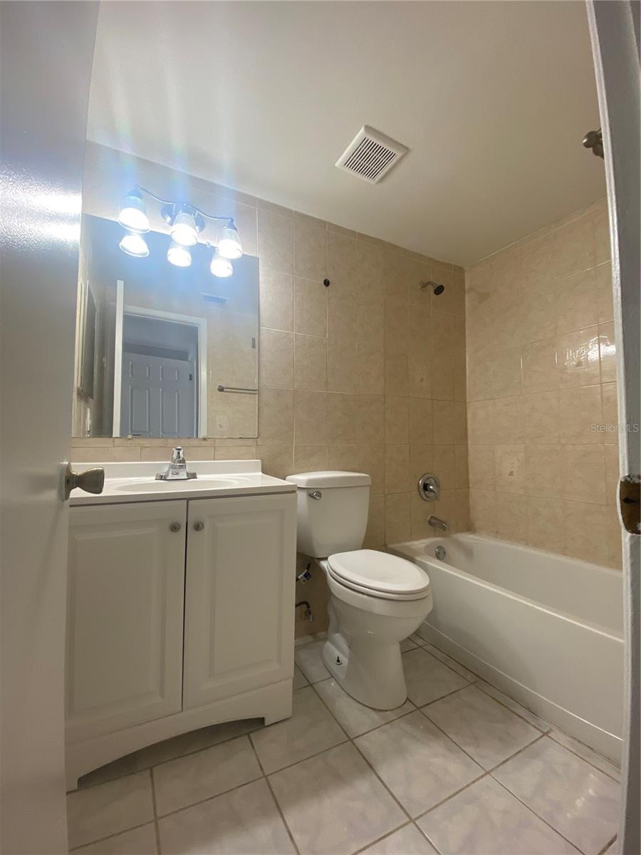 Image 8 of 14 For 12703 Alida Place